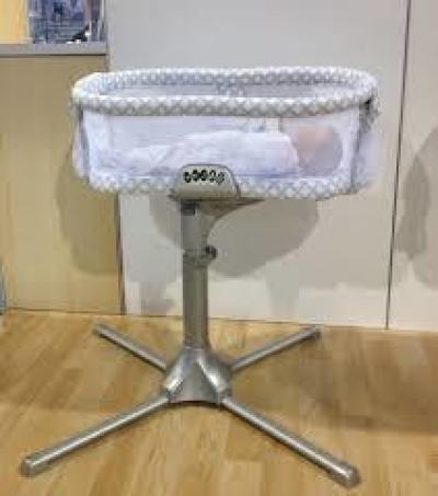 HALO Bassinet review