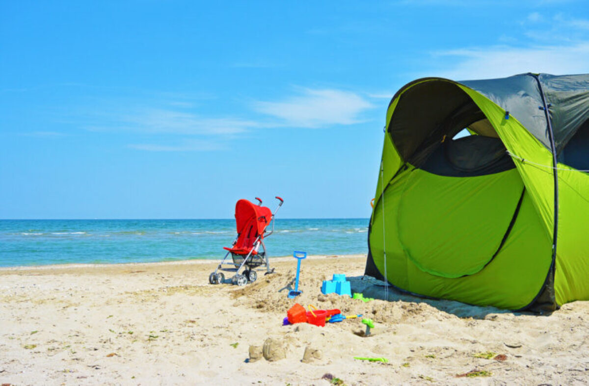 shade for baby at beach