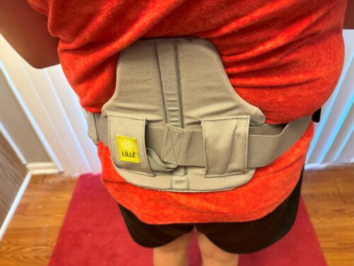 Lumbar support of LILLEbaby