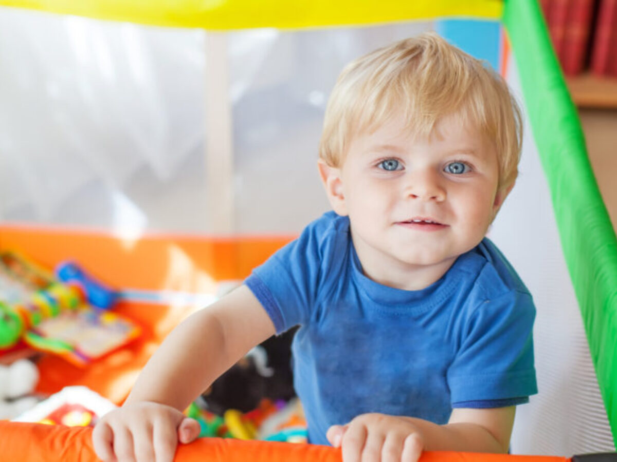 best lightweight pack n play