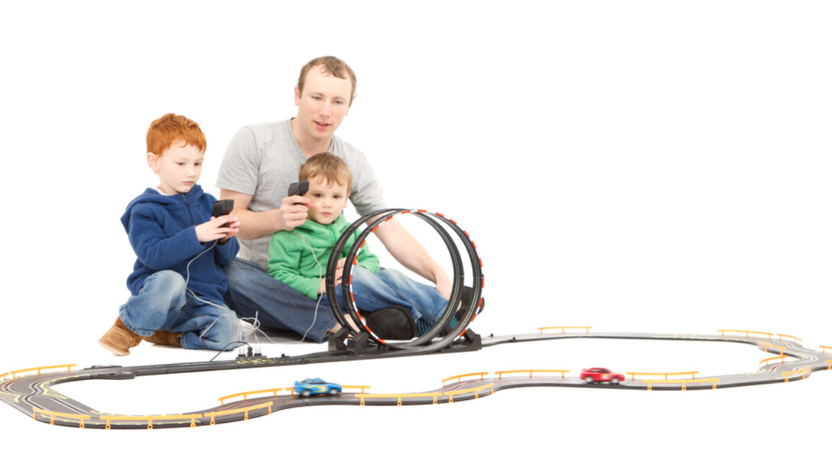 TongLi 6603 Electric Slot Car Race Tracks Cars Sets for Kids Indoor Toy Age 3 4 5 6 7 8 9 10 11 12 Years Old Boys Girls Toddler Gift Flexible with LED Light 220pcs 