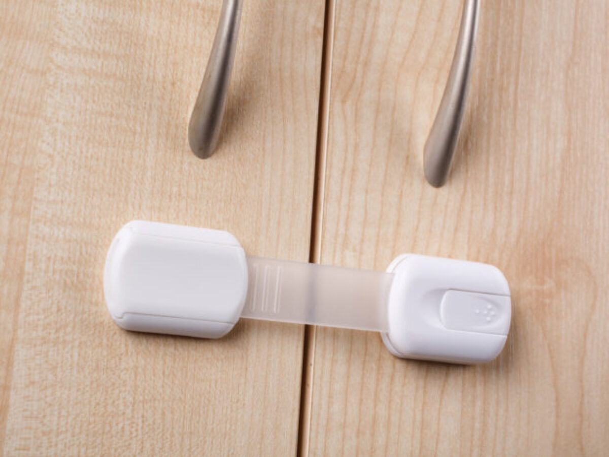 child proof cupboard locks homebase