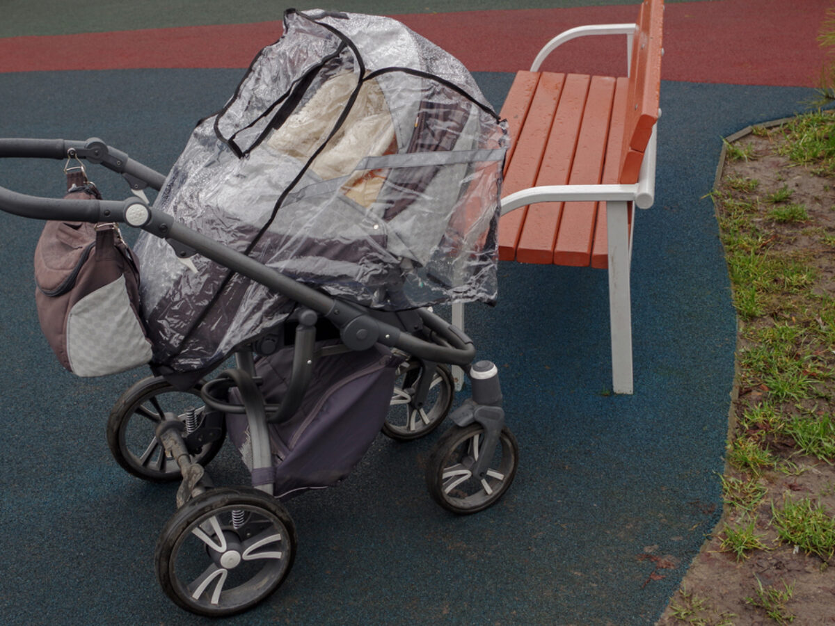 Chicco Universal Deluxe Rain Cover for Strollers Fits Most Strollers 