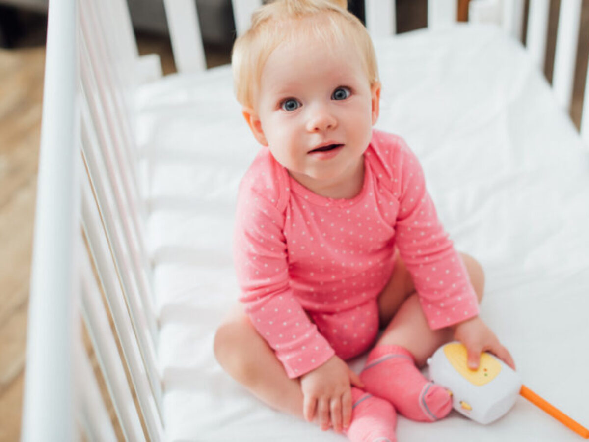 difference between mini crib and regular crib